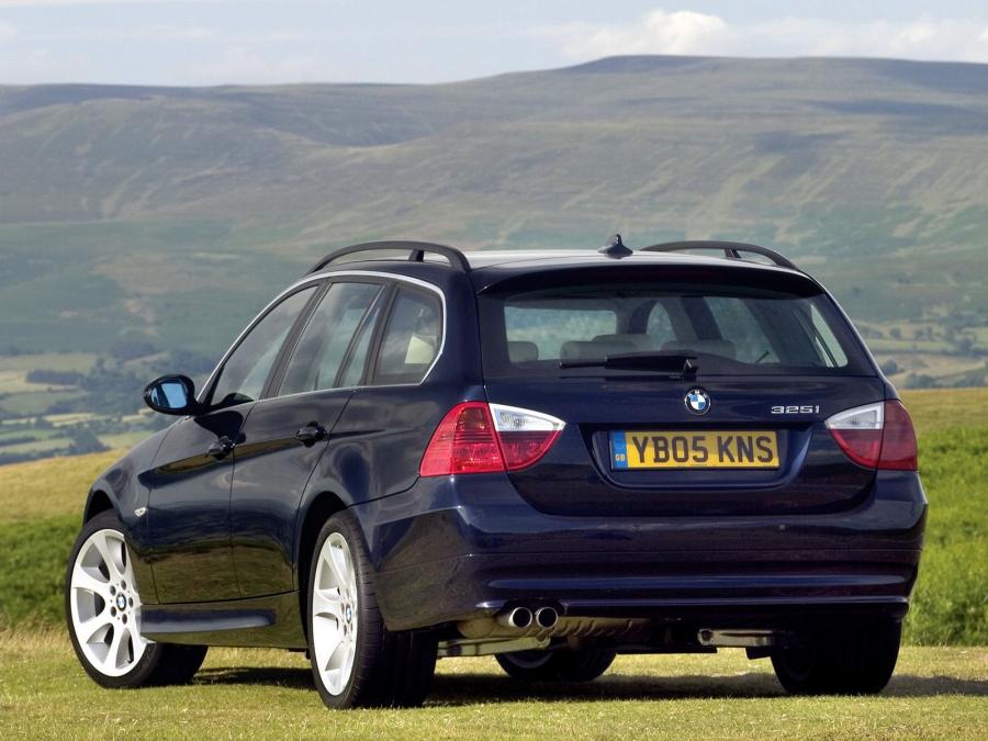  BMW 325i Touring 2006 года  (UK) (фото 8 из 10)